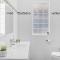 Marlos Escape - A Generous Haven for Couples