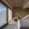 Pnoe Luxury Suites