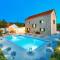 Villa Sion peaceful villa with private pool and stunning mountain view - Dubrava