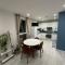 Wonderful en-suite bedroom - Stay with Bruno - 豪士罗