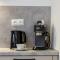 oompH Berlin 3BR Apt with Light Tones and Artwork - Berlin