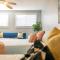 Modern, Tempe Oasis! Private Pool, Sleeps 12 - Tempe