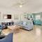 South Beach Cabana Up (Private Front Deck, Pool, Steps from the Beach) - فرناندينا بيتش