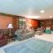 15 Mi to Downtown Minneapolis Retreat on 5 Acres