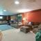 15 Mi to Downtown Minneapolis Retreat on 5 Acres