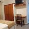 Mariachis Hotel