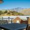 Lakeside Living - Modern 2-Bedroom Apartment
