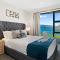 Modern Luxe House with Magnificent View - Queenstown