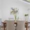 10 Clarence Hill - Elegant Town House with outside space