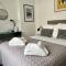 Private Double Room with Ensuite, No Breakfast, Truro City Centre