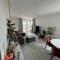 Wonderful en-suite bedroom - Stay with Bruno - 豪士罗