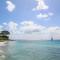 Beachcomber home by Bluescape
