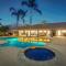 Gorgeous Private Estate with Pool & Pickleball Court - Lakeside