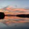 Cozy Log Home across from Phillips Lake-Four Season Fun - Dedham