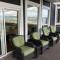 Heated pool, hot tub, 4 AC lake view bedrooms - كيلونا الغربية