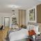 Ivory Charming Studio