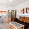 Beautiful Apartment In Los Alcazares - Los Alcázares