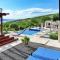 Amazing Home In Stinica