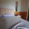 Elian Rooms