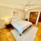 Midcentury Modern Gem - 3bd 2ba - بورتلاند