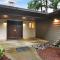 Midcentury Modern Gem - 3bd 2ba - بورتلاند