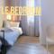ACQUACHIARA ISEO Deluxe Bed & Breakfast ISEO center with garden and PARKING inside