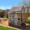 Timber & Tin B 1Bed 1Bath w Pool & Rooftop Deck