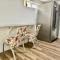 Tiny Private Room at the Upper Level of a Big House with Shared Bathroom - سياتل