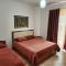 Comfy Beachfront Apartment - 50m from the Sea - 格勒姆
