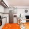 Colorful city apartment - Egio