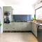Luxus Villa mit 5 Schlafzimmern, Heated Pool, PS4, Fitnessraum