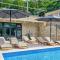 BooRA glamp experience & infinity pool - Senj