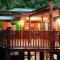 Tropical Timber Treetop Home 4BR swimming creek