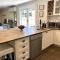 The Edward Townhouse 153 - Tastefully Styled