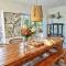 Spacious 4 Bedroom Beach House with Pool - Durban