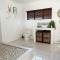 Spacious 4 Bedroom Beach House with Pool - Durban