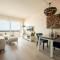 Studio Pacific with parking and sea view by Interhome