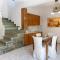 Villa Mirsini, a 3 minute walk from 2 beaches - Ioulida