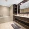 StoneTree - Luxury 2 BR - Beach Access - Dubai