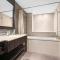 StoneTree - Luxury 2 BR - Beach Access - Dubai