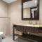 StoneTree - Luxury 2 BR - Beach Access - Dubai