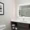 Holiday Inn Cleveland Clinic by IHG