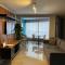 Iate Plaza Flat 613
