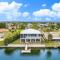 Newly Remodeled Gulf Canal Home With Floating Dock and Kayaks - Hernando Beach