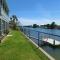 Newly Remodeled Gulf Canal Home With Floating Dock and Kayaks - Hernando Beach