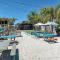 Newly Remodeled Gulf Canal Home With Floating Dock and Kayaks - Hernando Beach