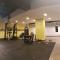 Modern Suite, excellent location!
