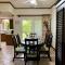 Near Marina Luxury Condo with Pool, Gym, Gold and more