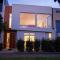 Ocean View Townhouse in Central Torquay
