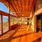 The Chalet - 4 bedrooms - stunning lake view